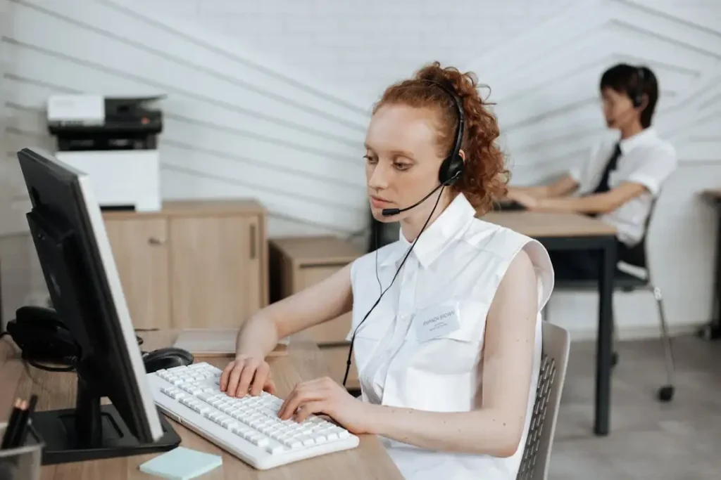 Cold Calling agent engaging prospects