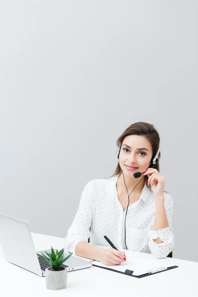 Support agent working on sales leads